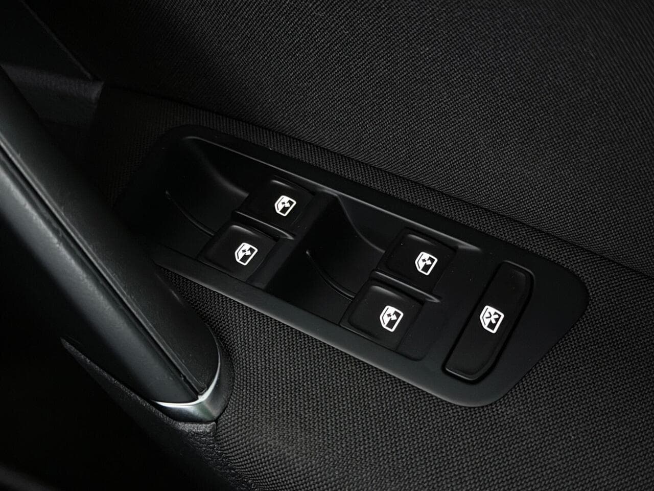 Volkswagen Golf thumbnail Misc Controls