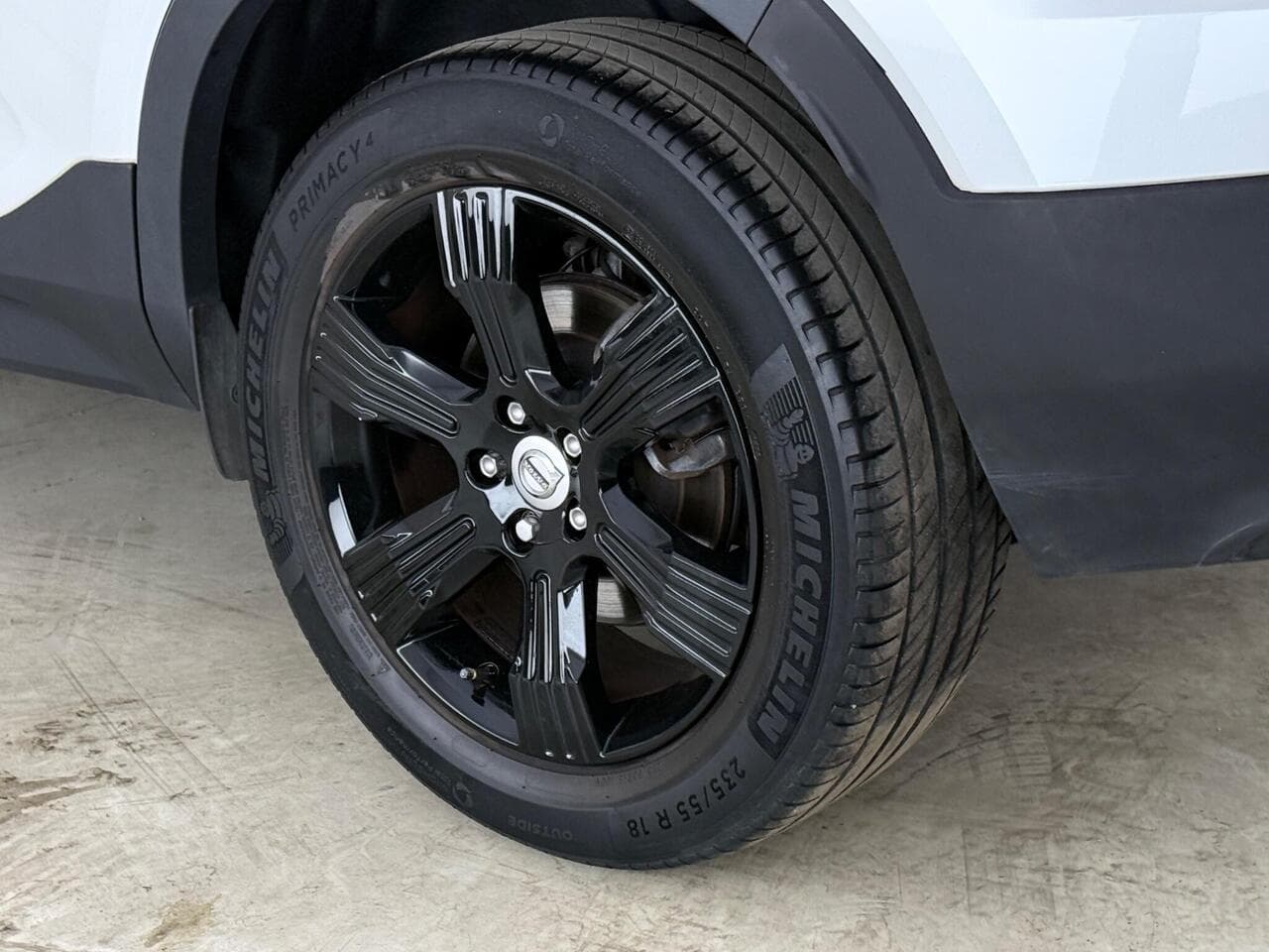 Volvo XC40 thumbnail Wheel
