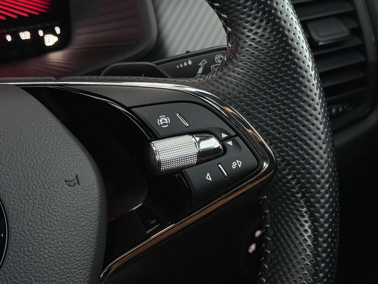 Skoda Kodiaq thumbnail Misc Controls