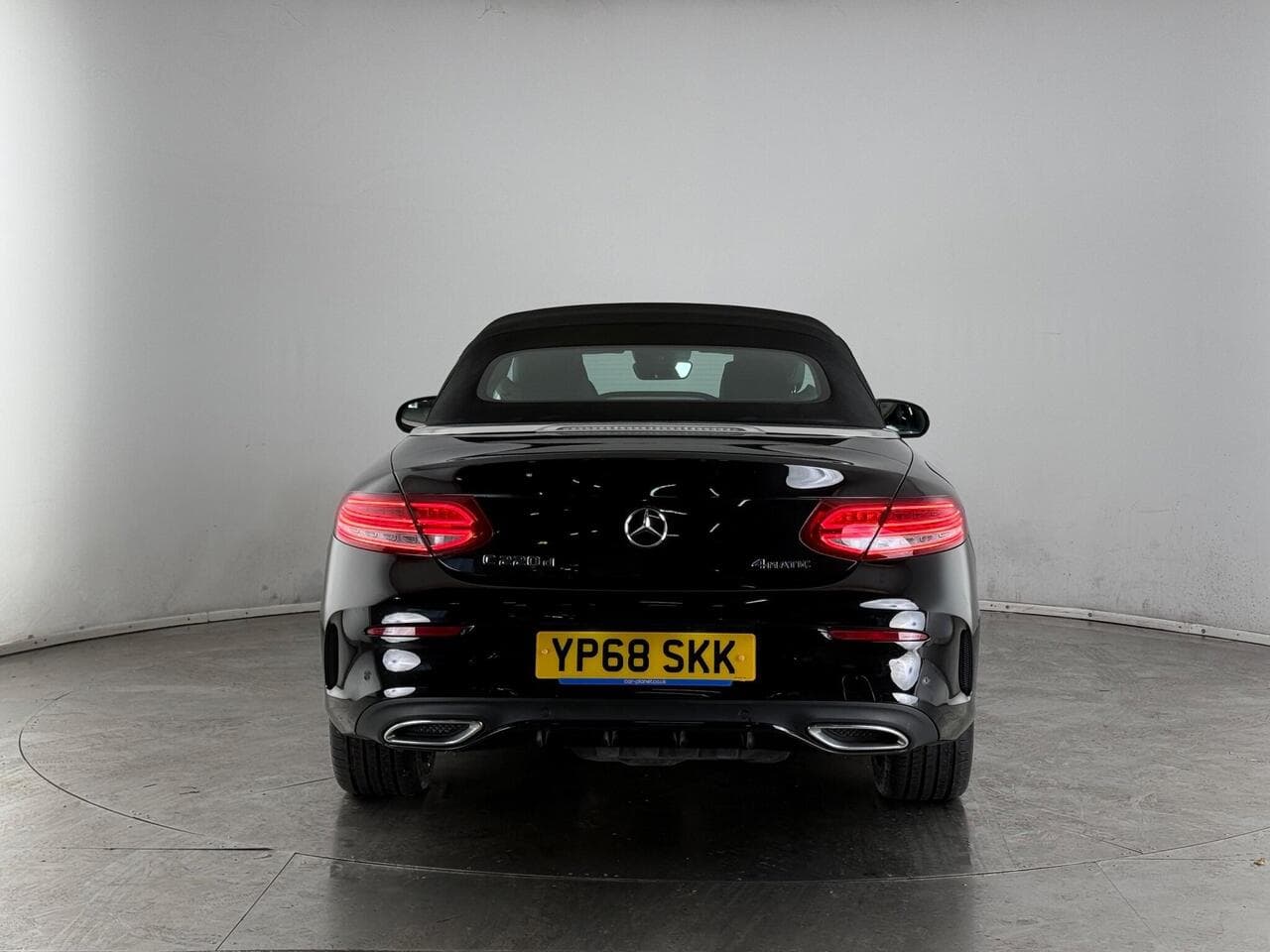 Mercedes-Benz C Class thumbnail Rear