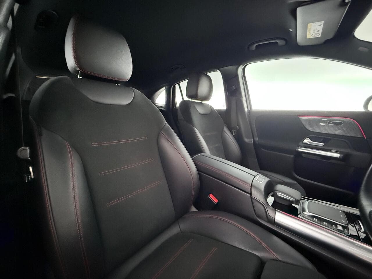 Mercedes-Benz GLA thumbnail Seat Driver
