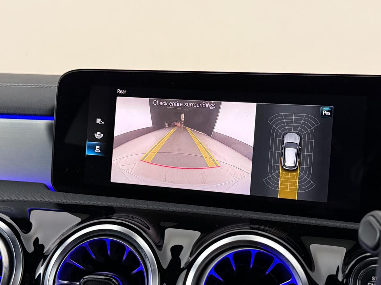 Mercedes-Benz CLA thumbnail Infotainment System