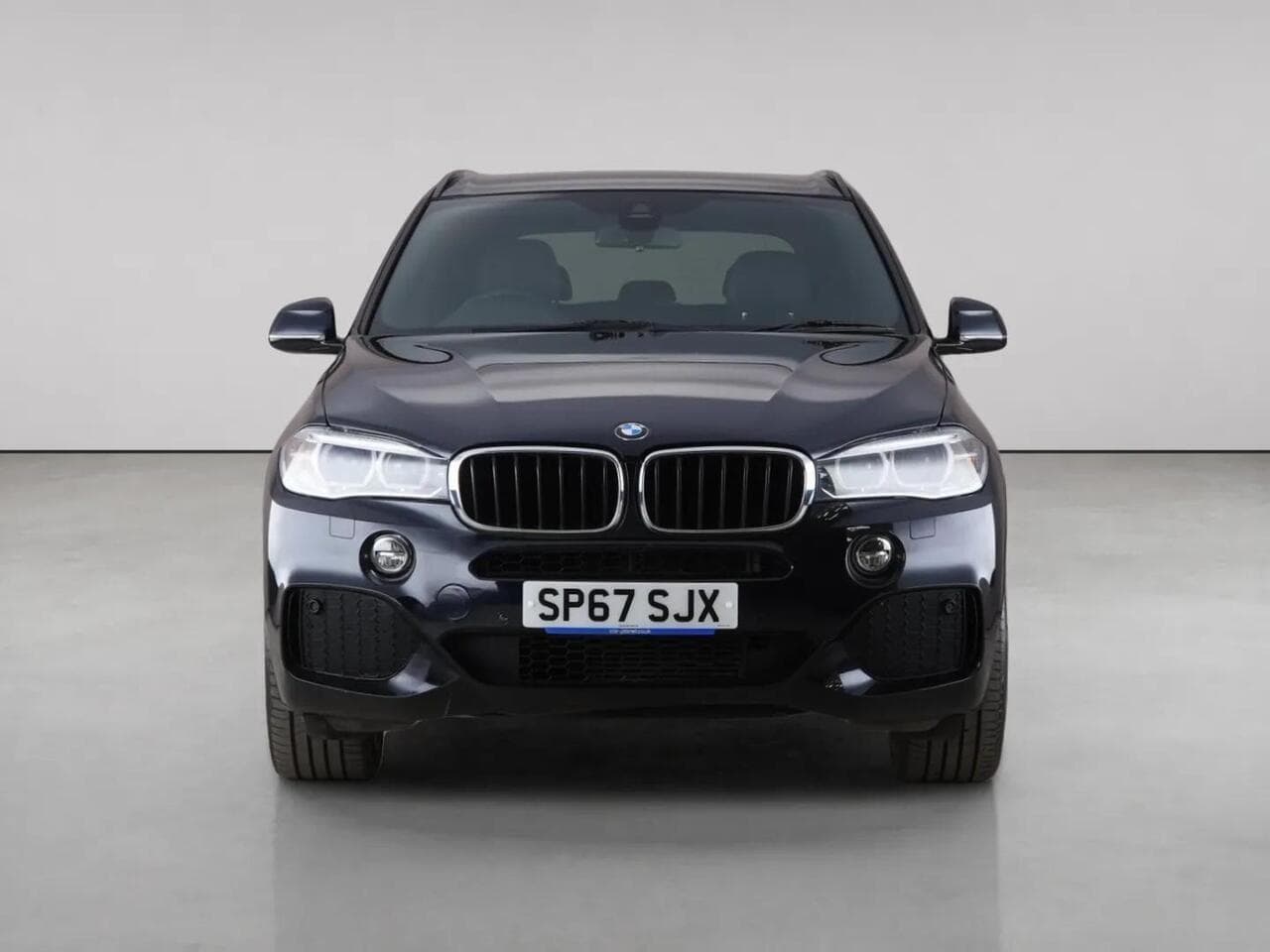 BMW X5 thumbnail Front