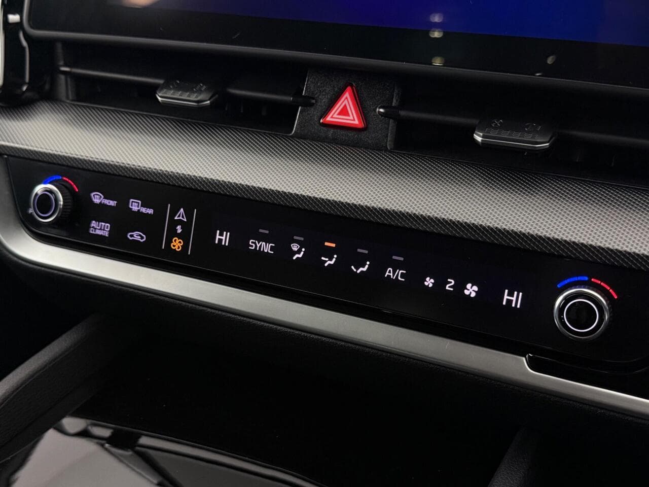 Kia Sportage thumbnail Misc Controls