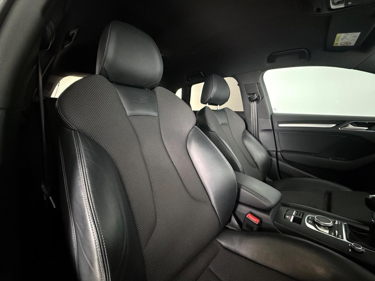 Audi A3 thumbnail Seat Driver