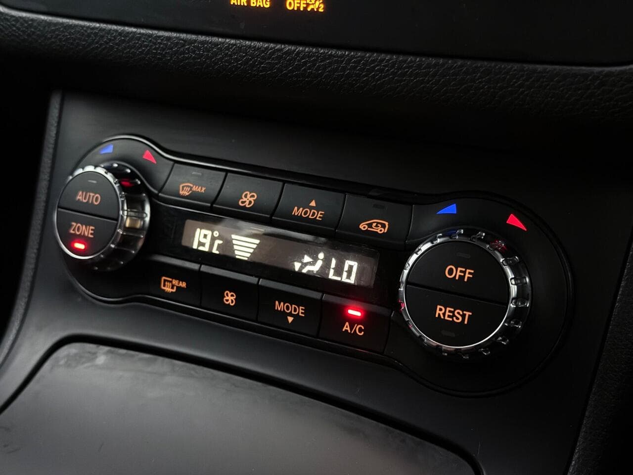 Mercedes-Benz B Class thumbnail Misc Controls