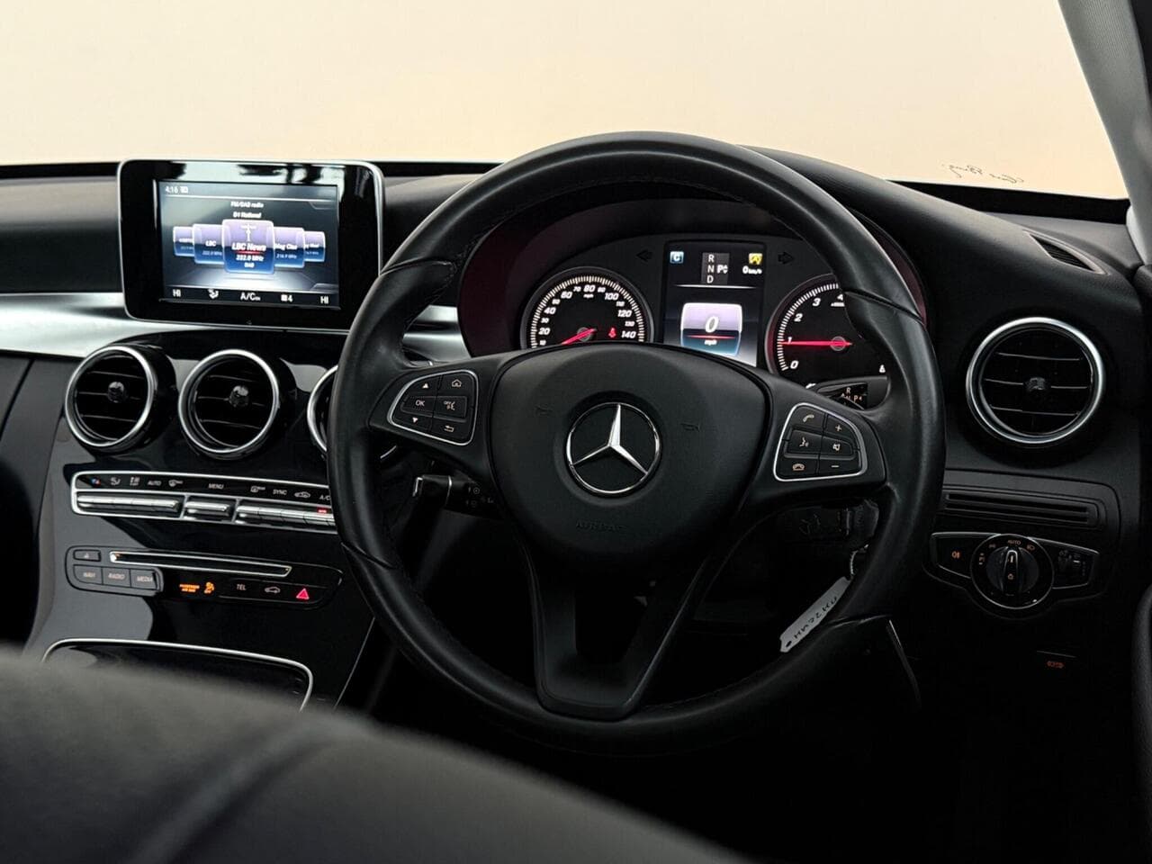 Mercedes-Benz C Class thumbnail Steering Wheel