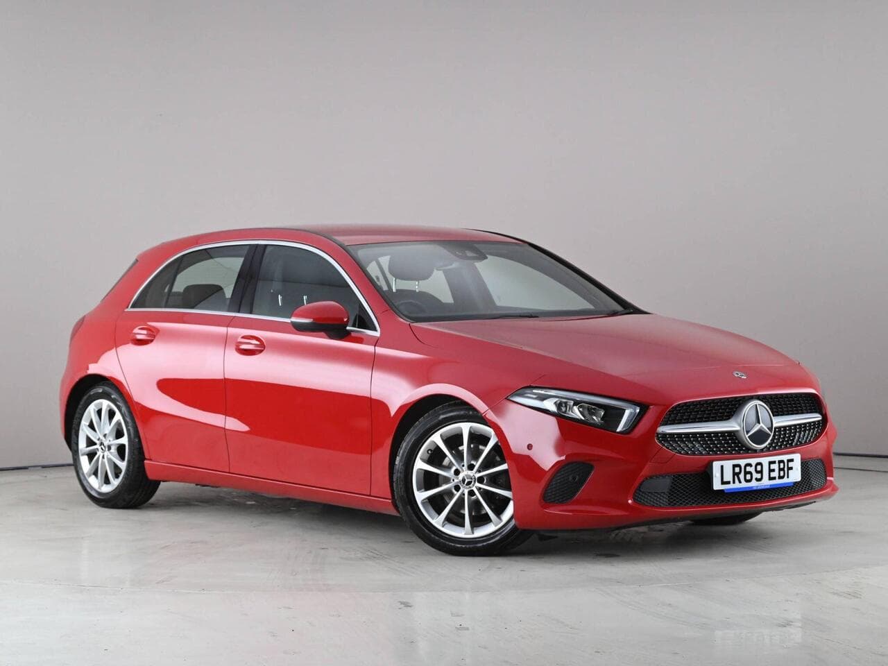 Mercedes-Benz A Class - Mercedes-Benz A Class 1.3 A180 Sport (Executive) Euro 6 (s/s) 5dr