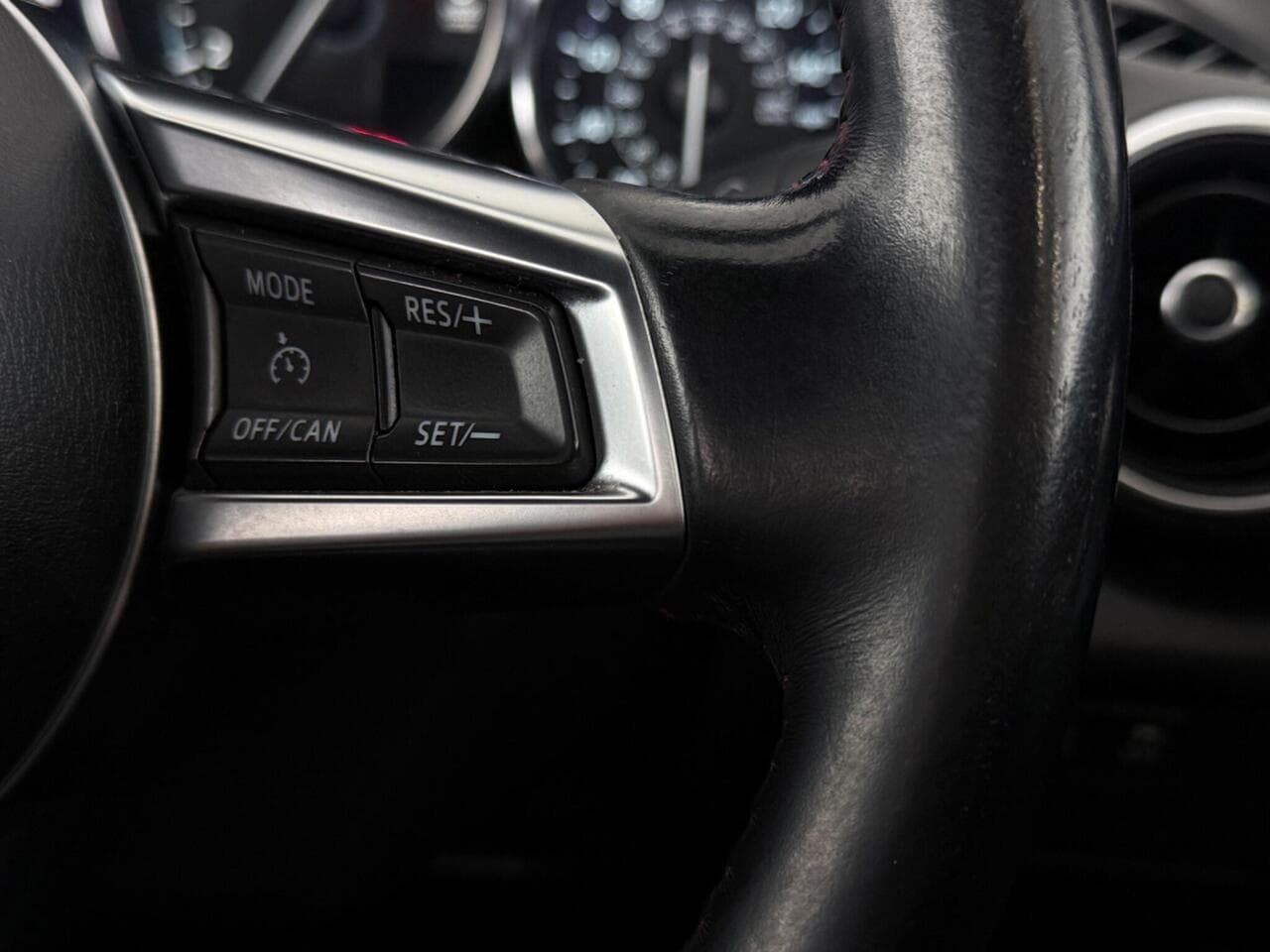 Mazda MX-5 RF thumbnail Misc Controls