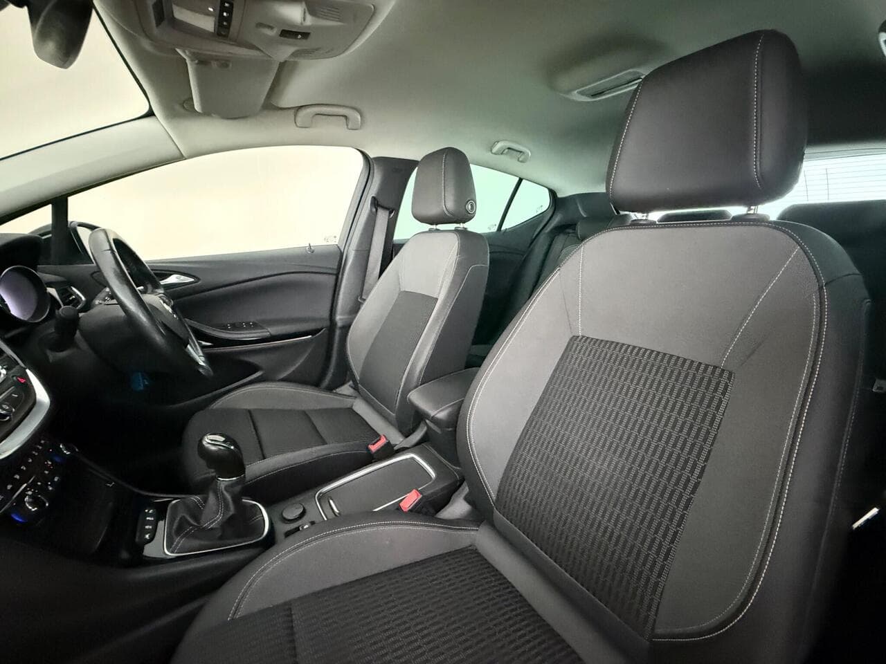 Vauxhall Astra thumbnail Seat Front Passenger