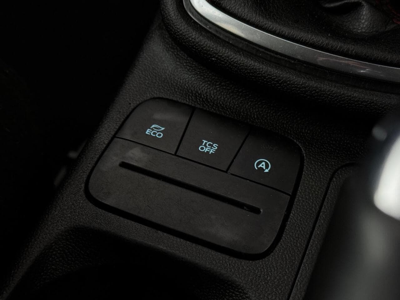 Ford Fiesta thumbnail Misc Controls