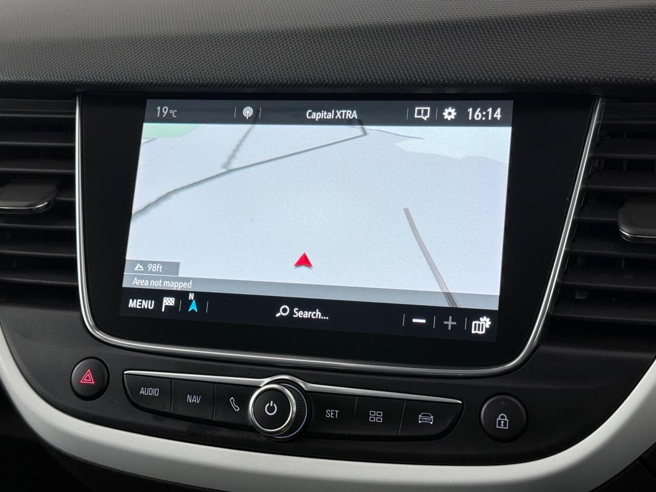 Vauxhall Crossland X thumbnail Infotainment System