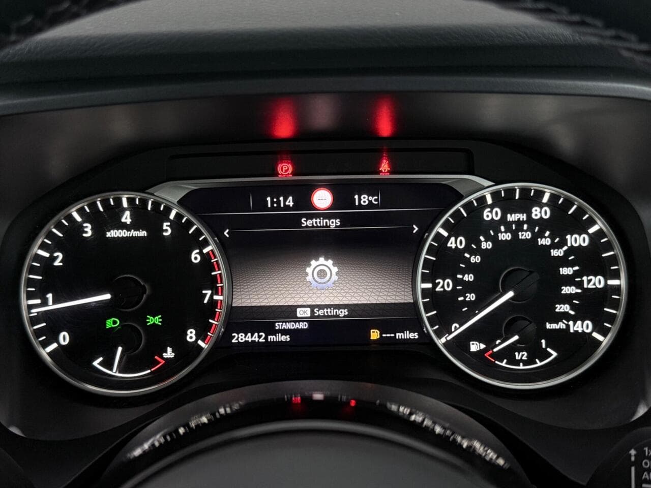Nissan Qashqai thumbnail Driver Instruments