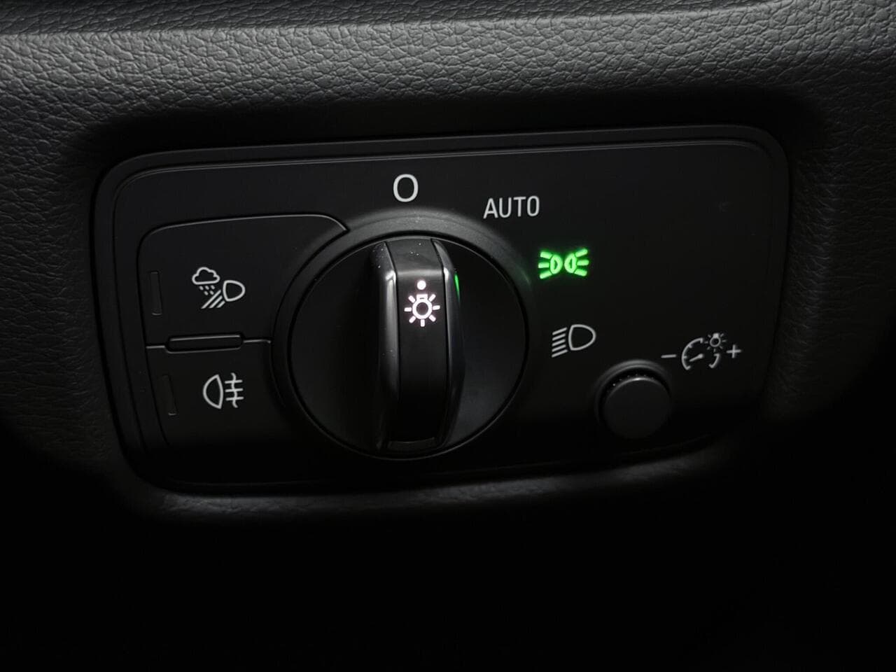 Audi A3 thumbnail Misc Controls