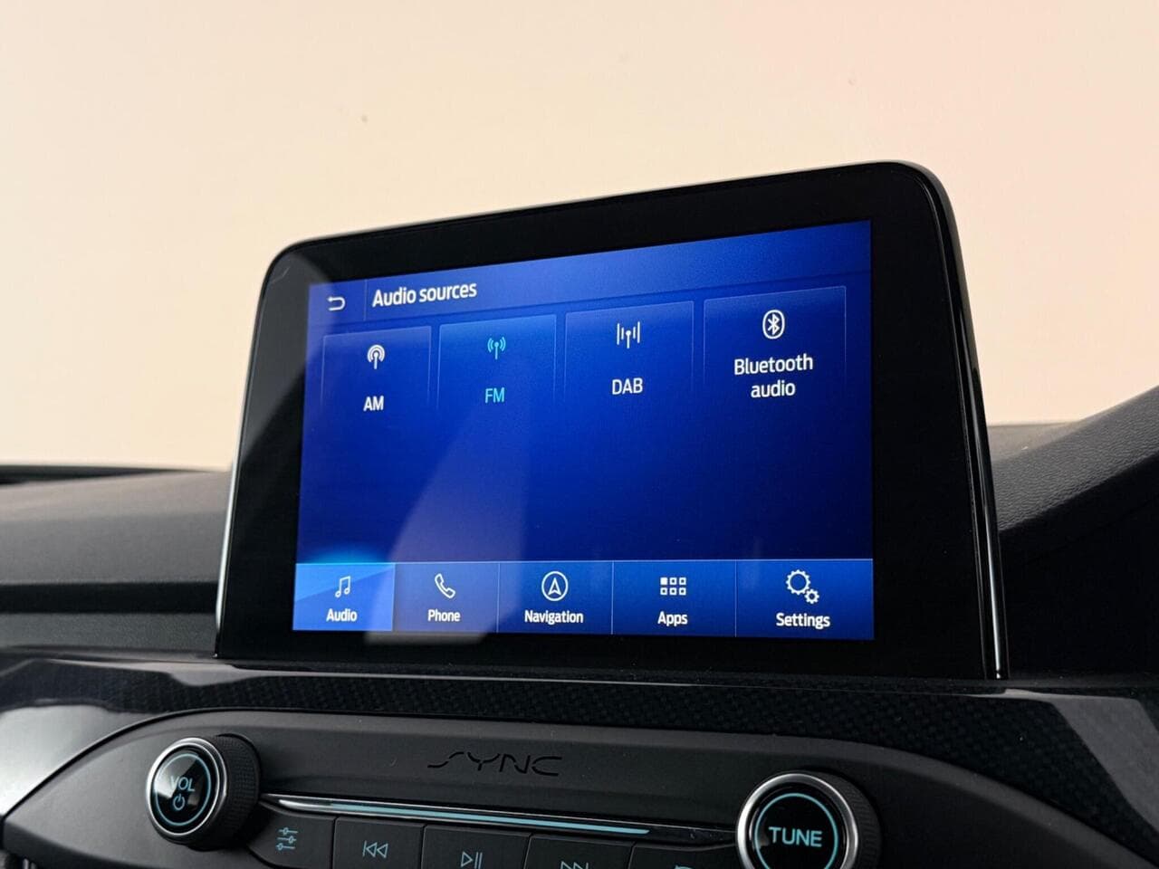 Ford Focus thumbnail Infotainment System