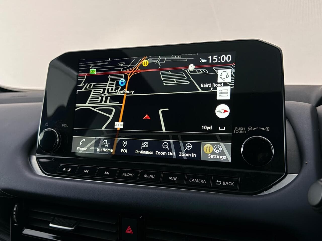 Nissan Qashqai thumbnail Infotainment System
