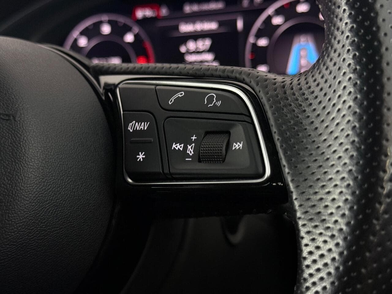 Audi A5 thumbnail Misc Controls