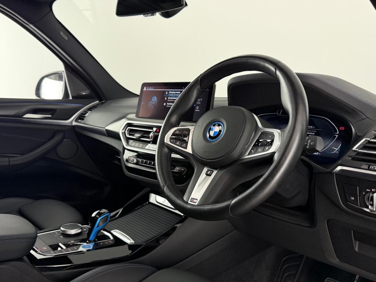 BMW iX3 thumbnail Interior Front