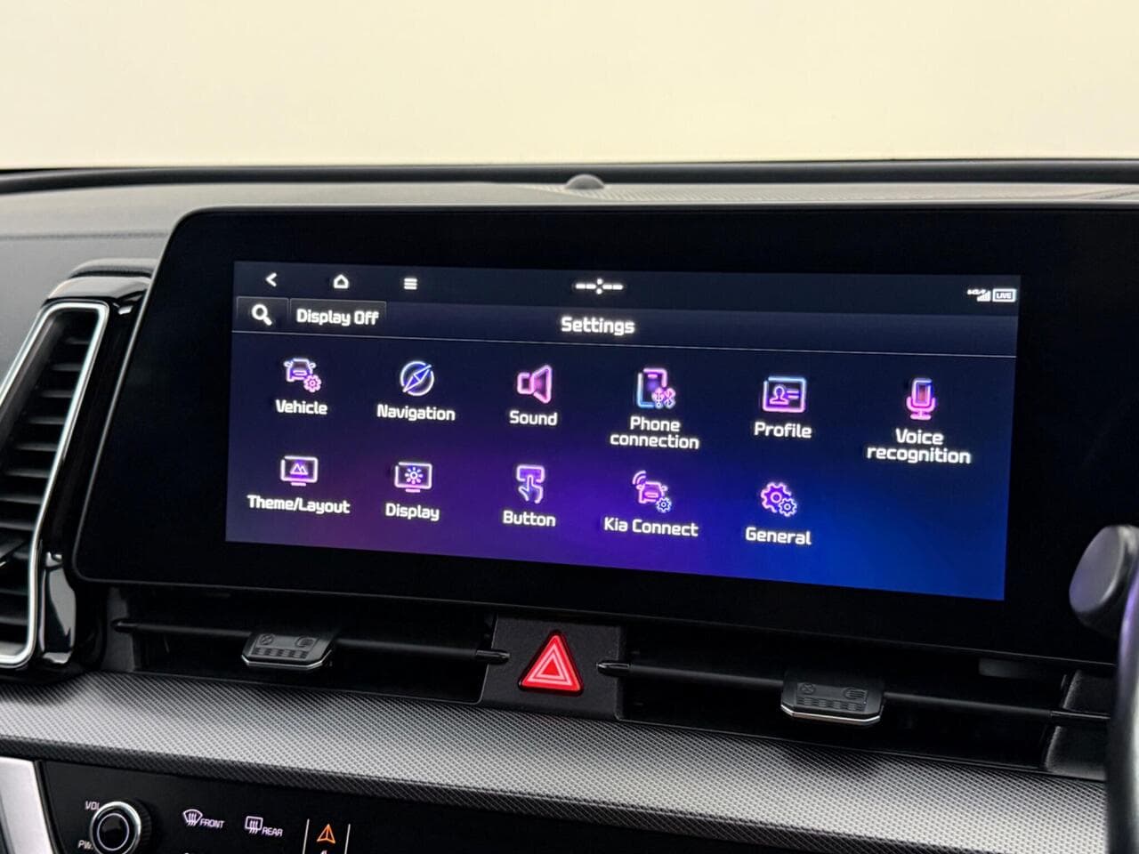 Kia Sportage thumbnail Infotainment System