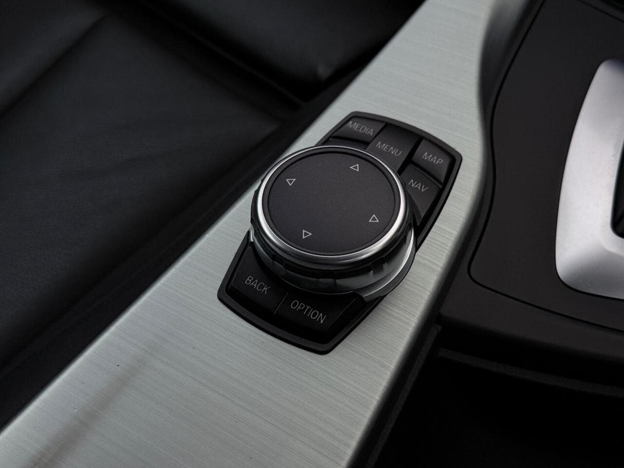 BMW 4 Series thumbnail Misc Controls