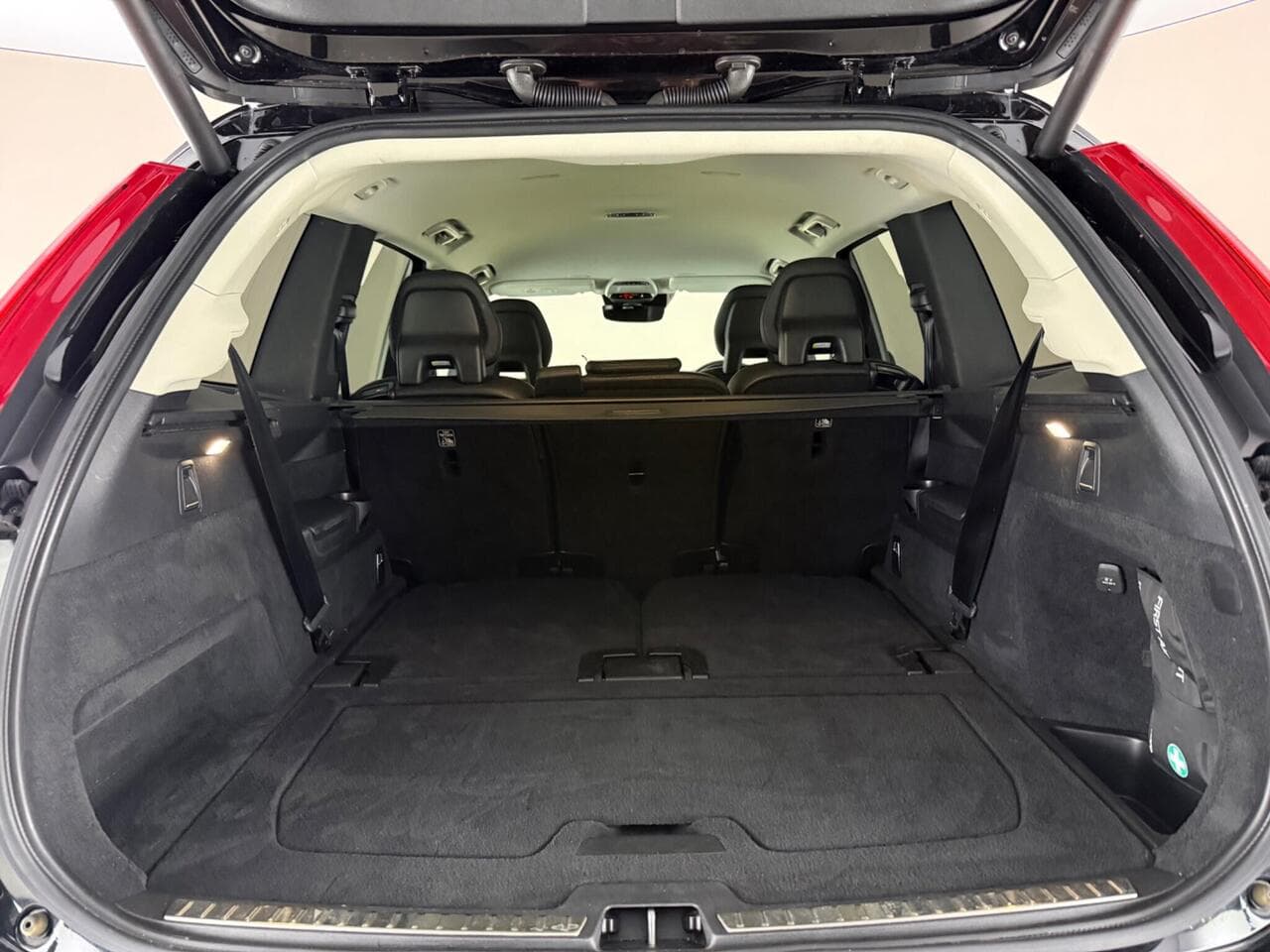 Volvo XC90 thumbnail Boot