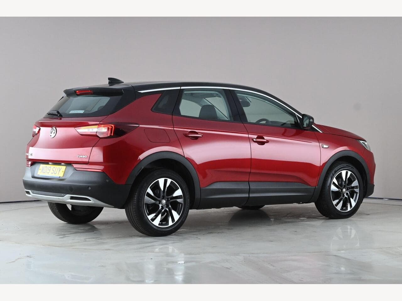 Vauxhall Grandland X thumbnail Side Right