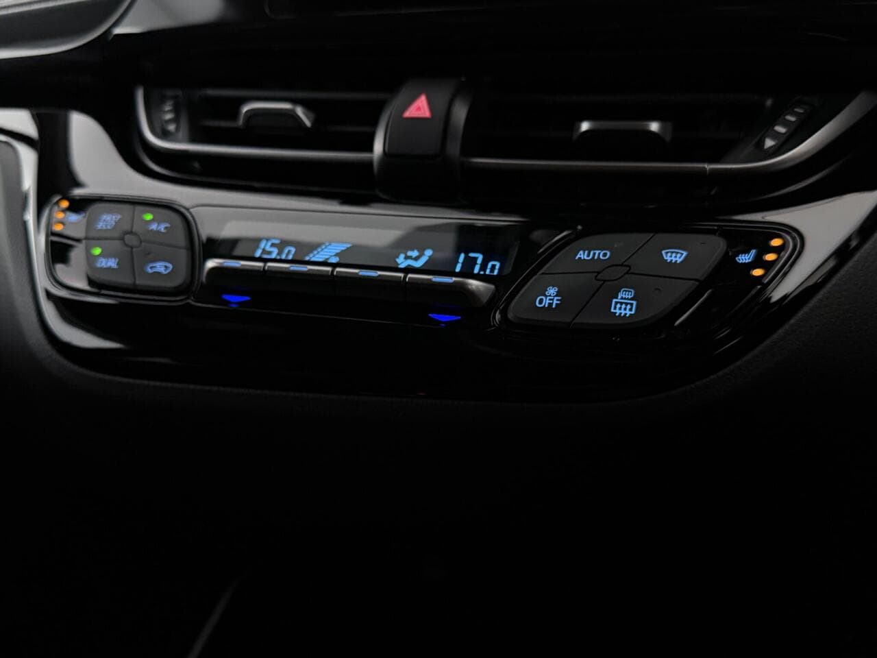 Toyota C-HR thumbnail Misc Controls