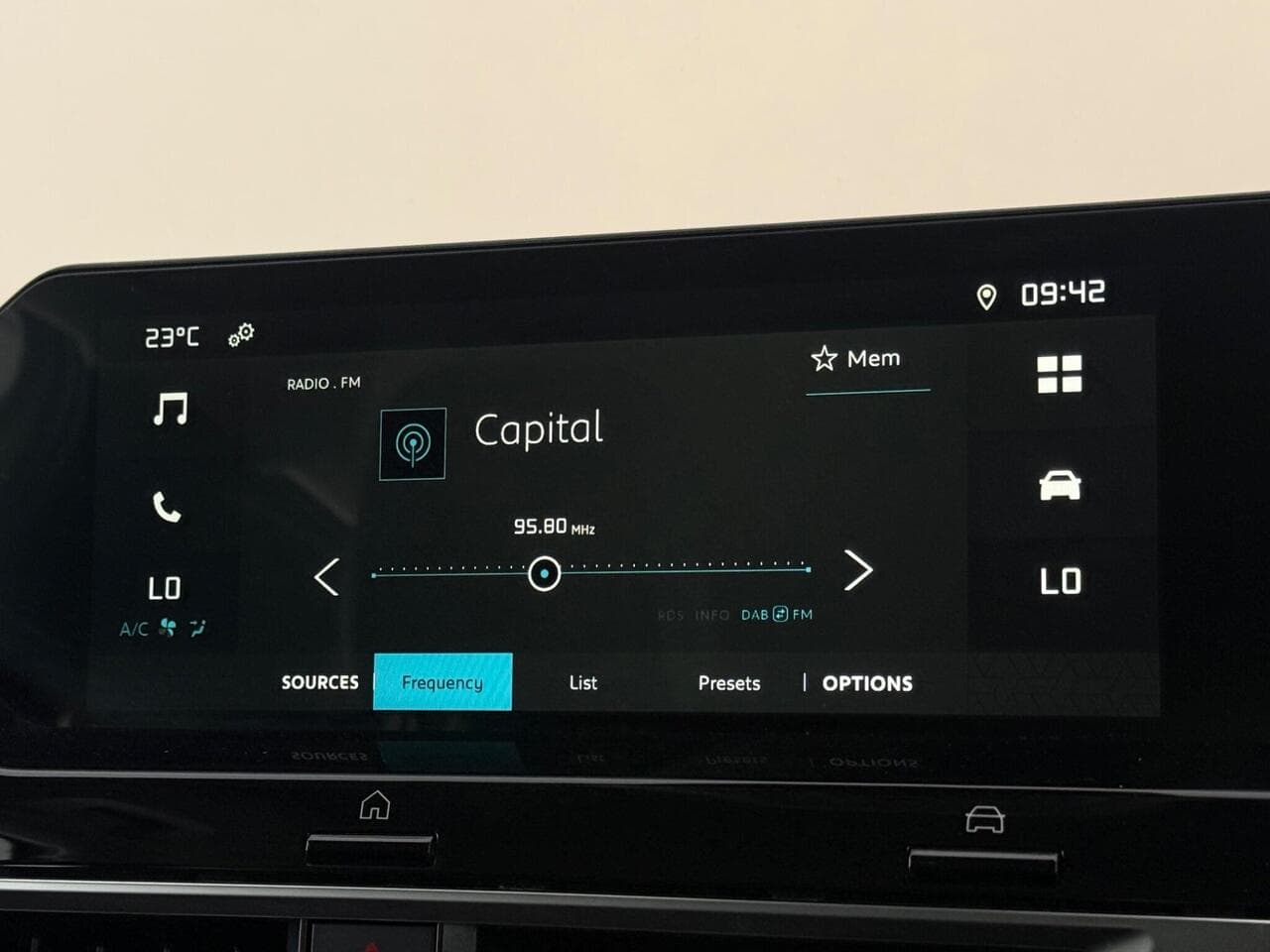 Citroen C4 thumbnail Infotainment System