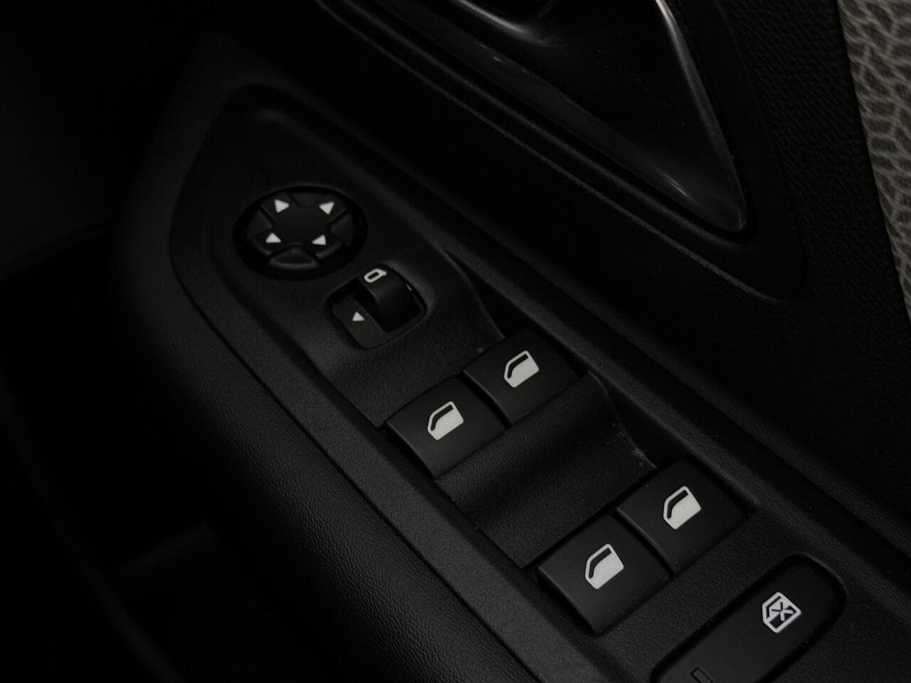 Citroen C4 thumbnail Misc Controls