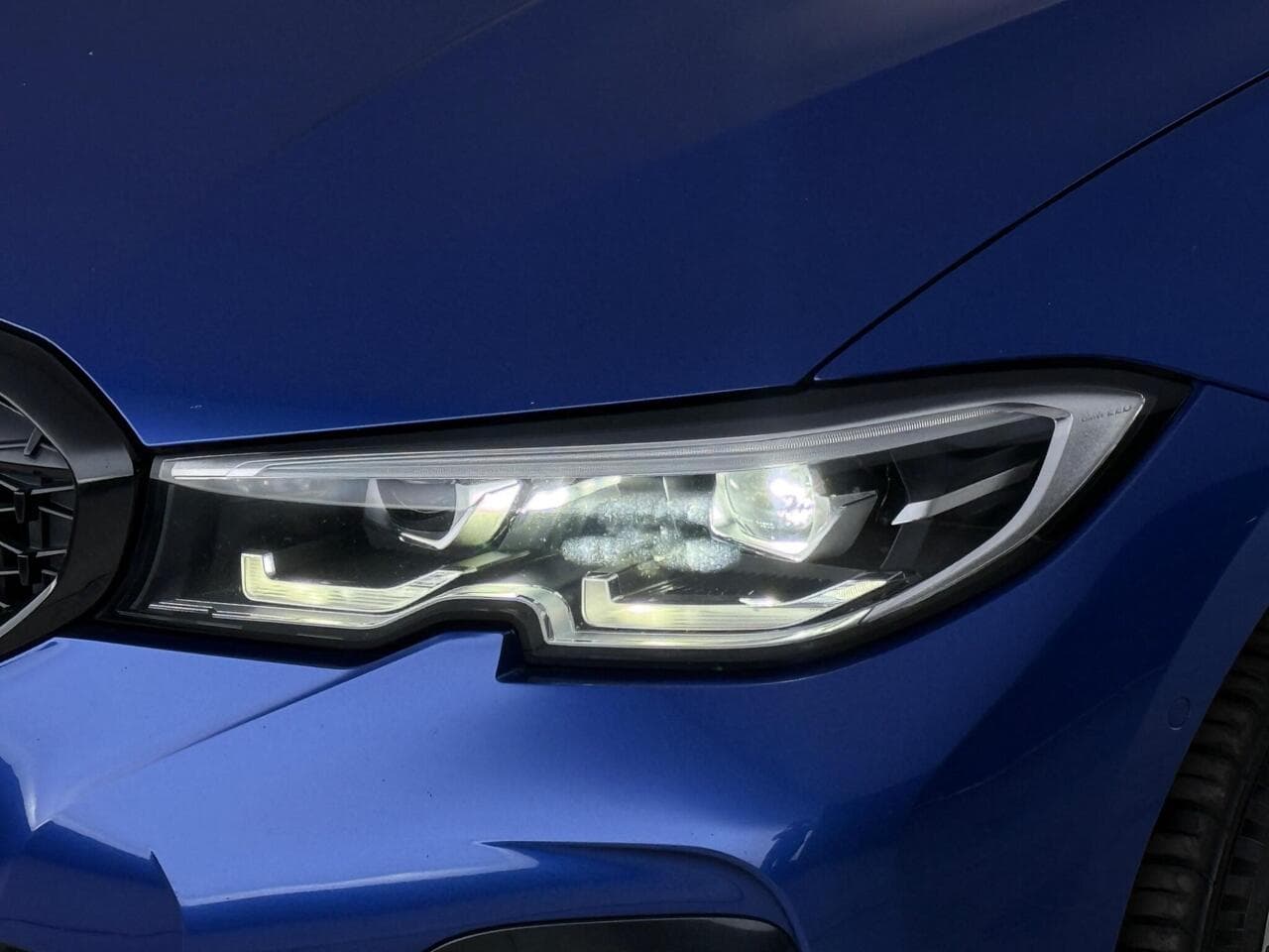 BMW 3 Series thumbnail Lights Front