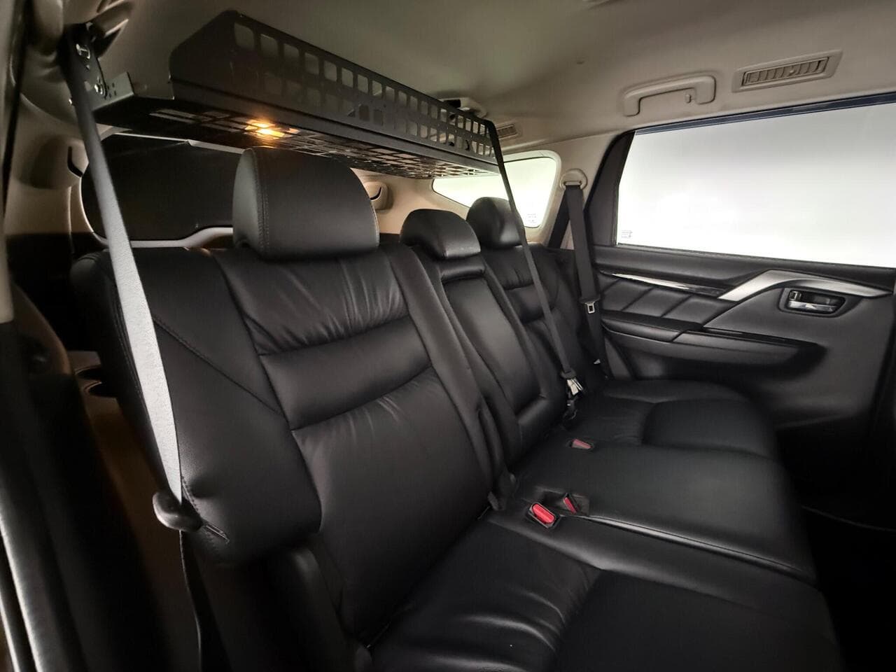 Mitsubishi Shogun Sport thumbnail Seats Rear