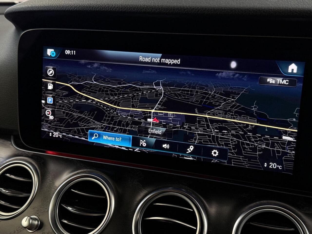 Mercedes-Benz E Class thumbnail Infotainment System
