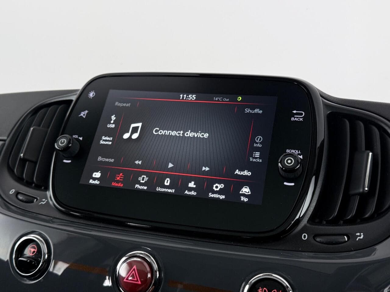 Fiat 500 thumbnail Infotainment System