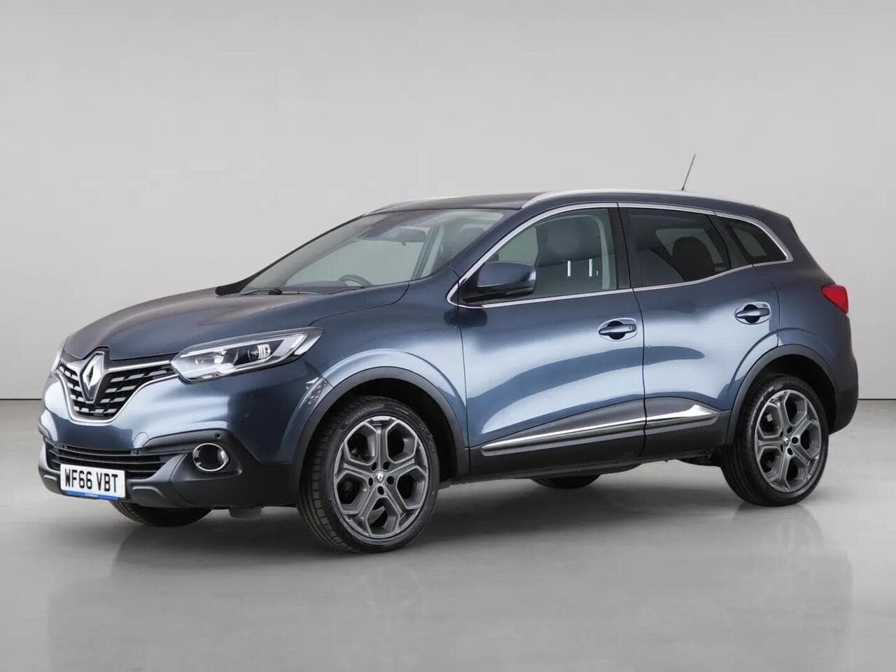 Renault Kadjar thumbnail Front Left