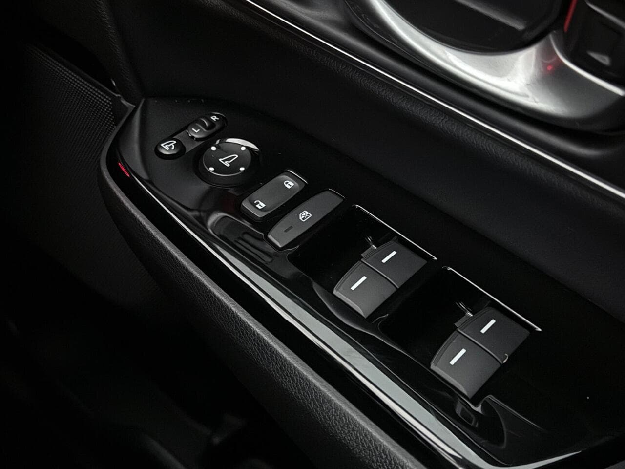 Honda CR-V thumbnail Misc Controls