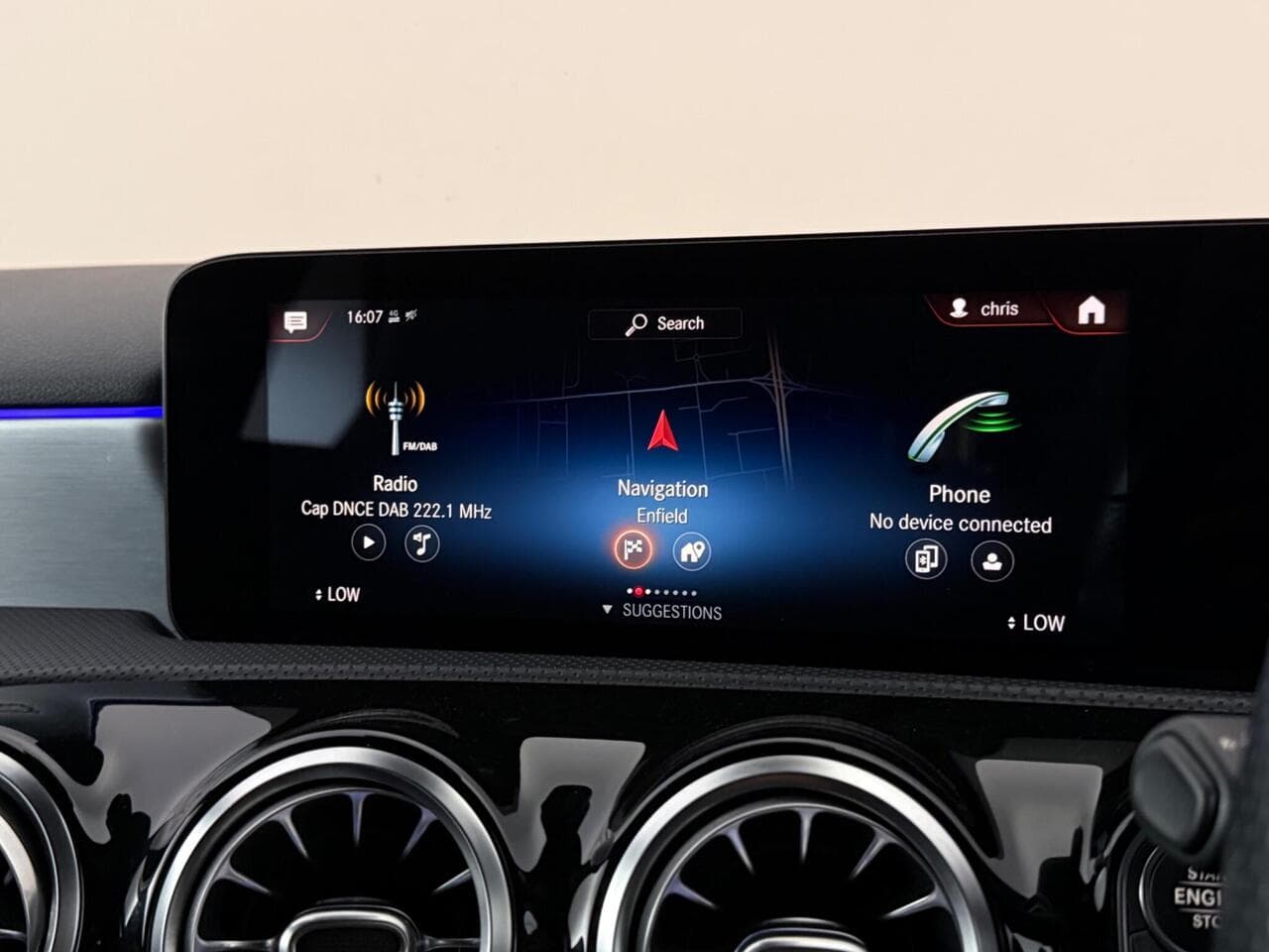 Mercedes-Benz A Class thumbnail Infotainment System