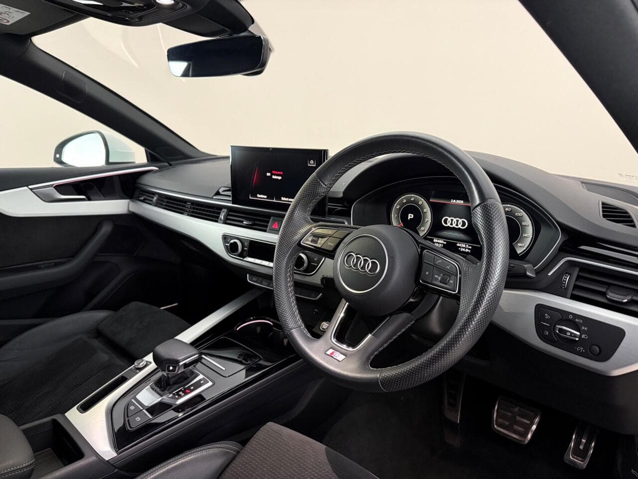 Audi A5 thumbnail Interior Front