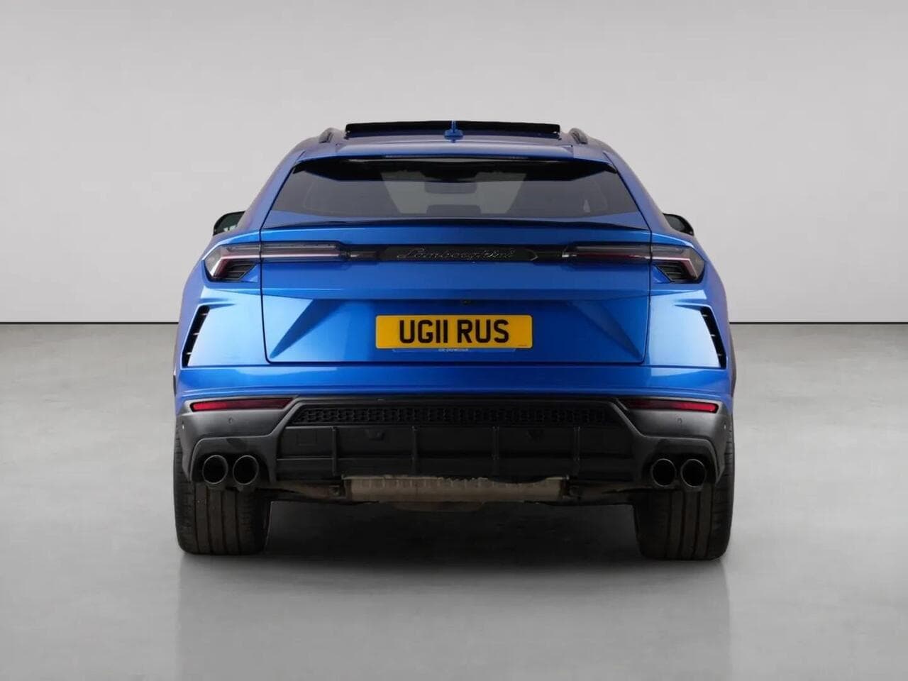 Lamborghini Urus thumbnail Rear
