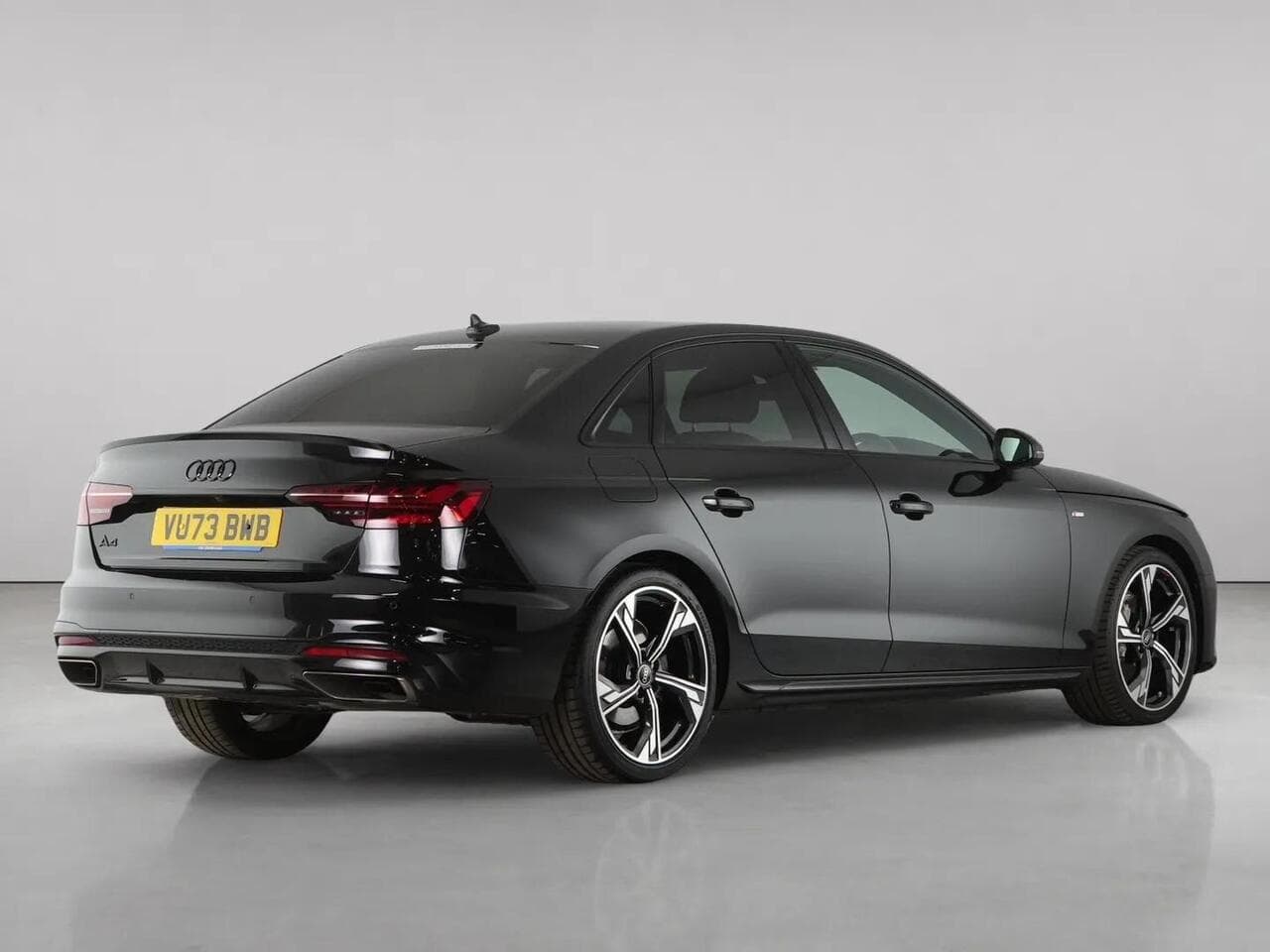 Audi A4 thumbnail Rear Right