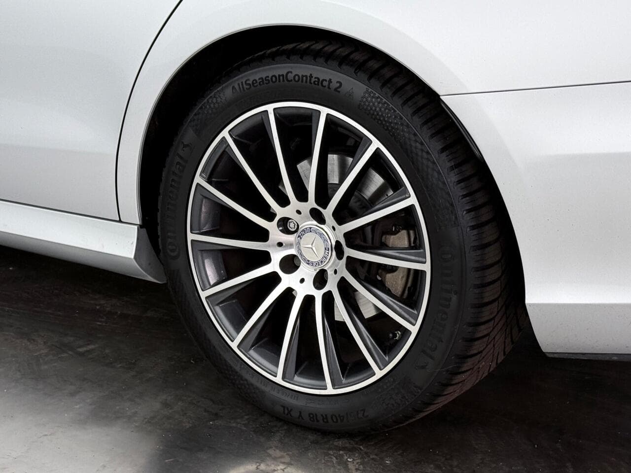 Mercedes-Benz E Class thumbnail Wheel