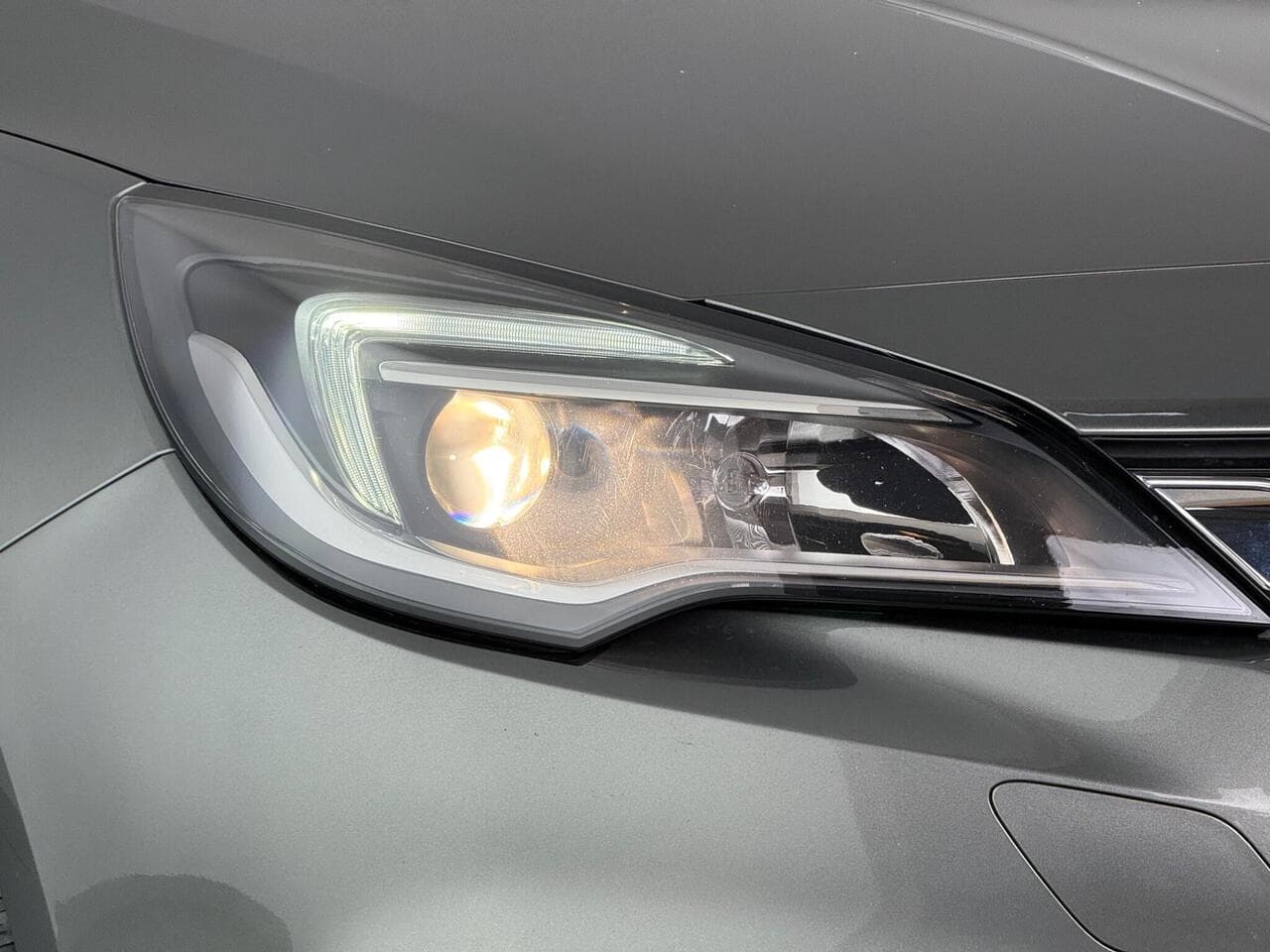 Vauxhall Astra thumbnail Lights Front