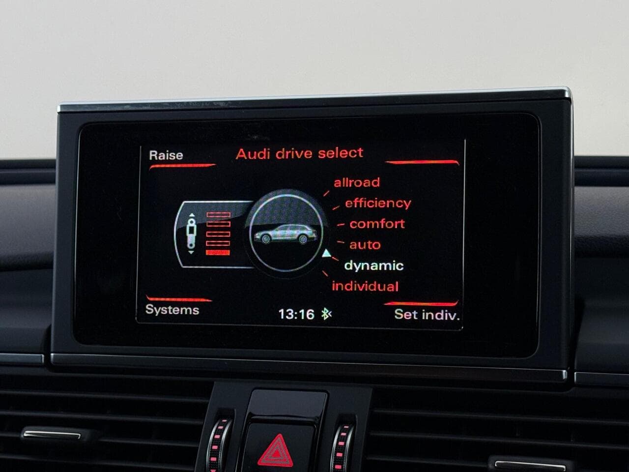 Audi A6 Allroad thumbnail Infotainment System