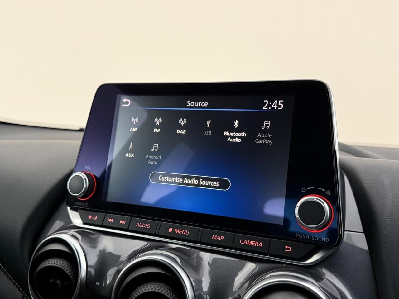 Nissan Juke thumbnail Infotainment System