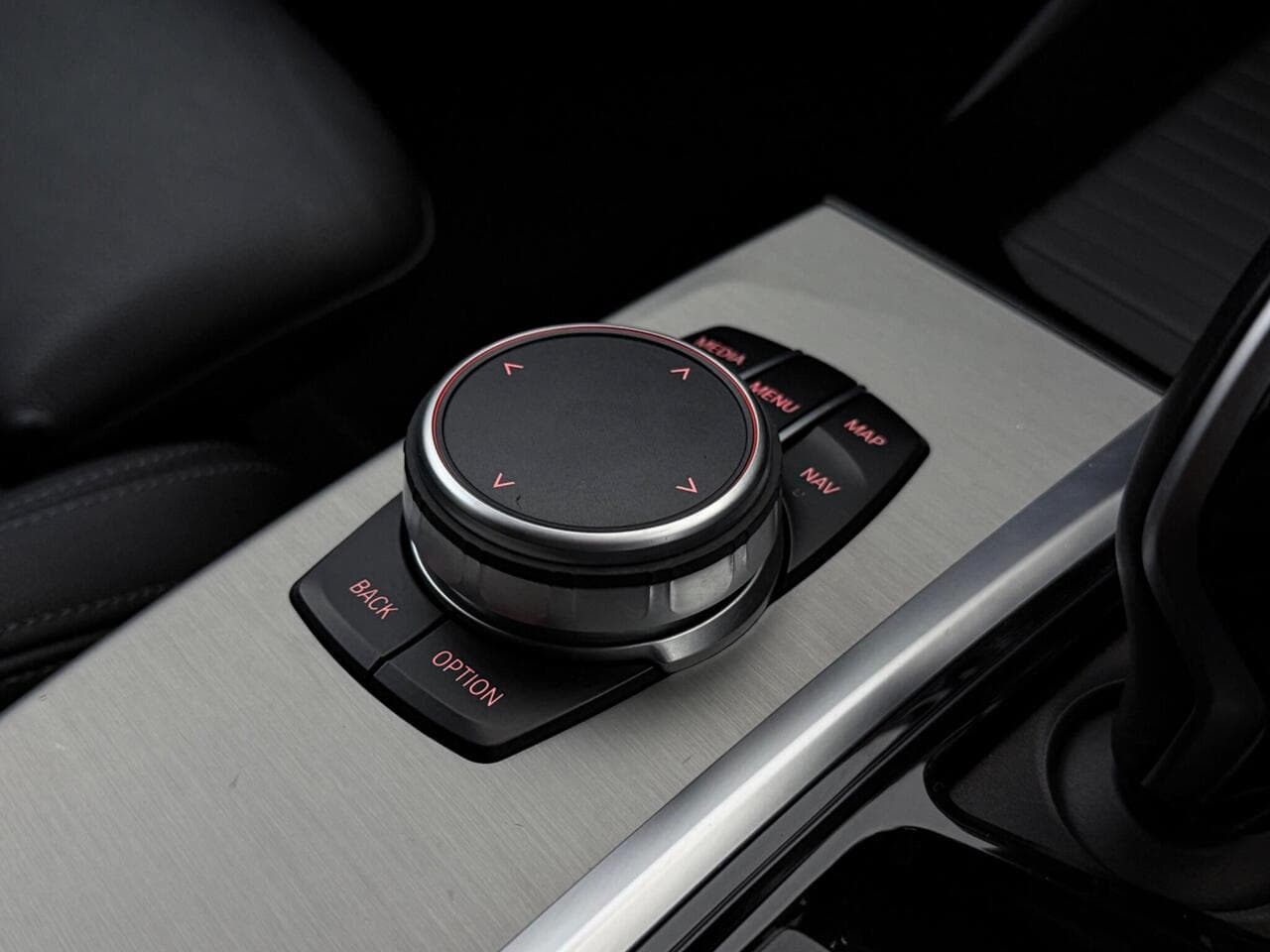 BMW X3 thumbnail Misc Controls