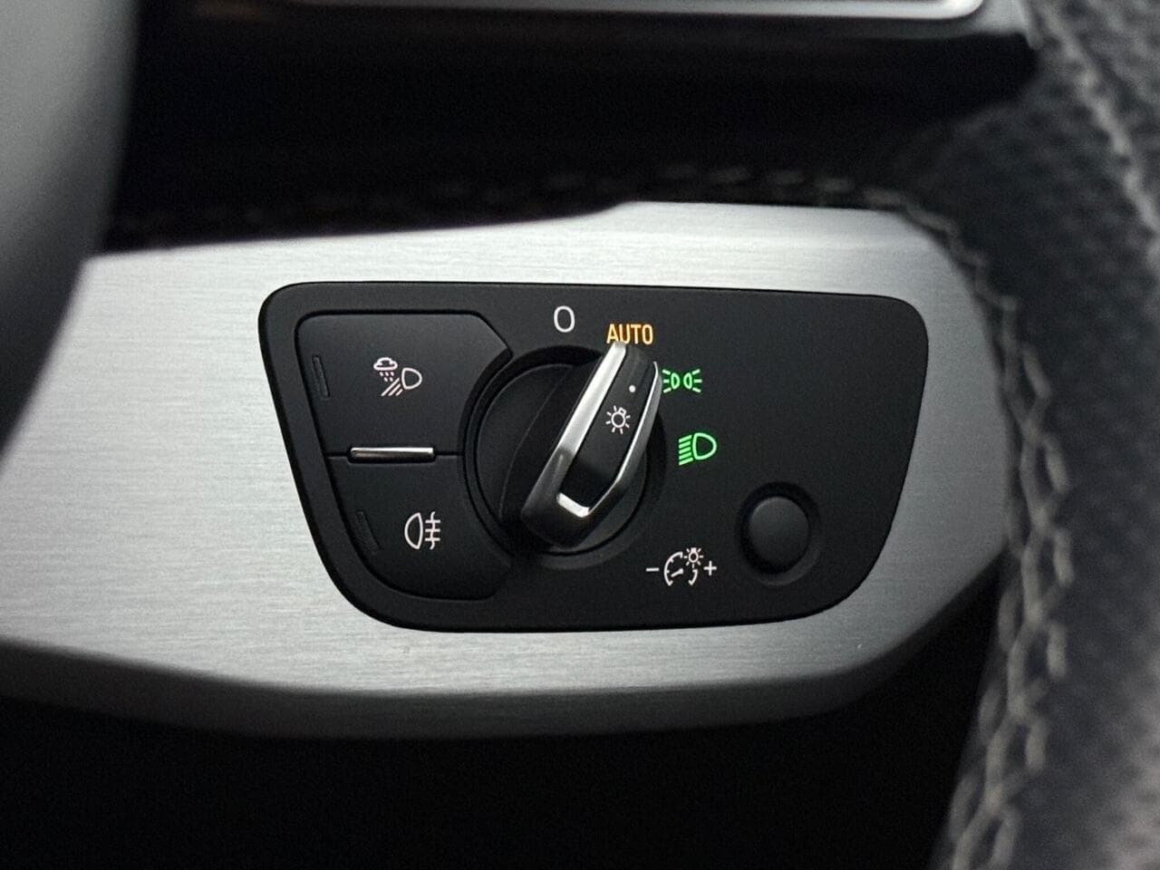 Audi A5 thumbnail Misc Controls