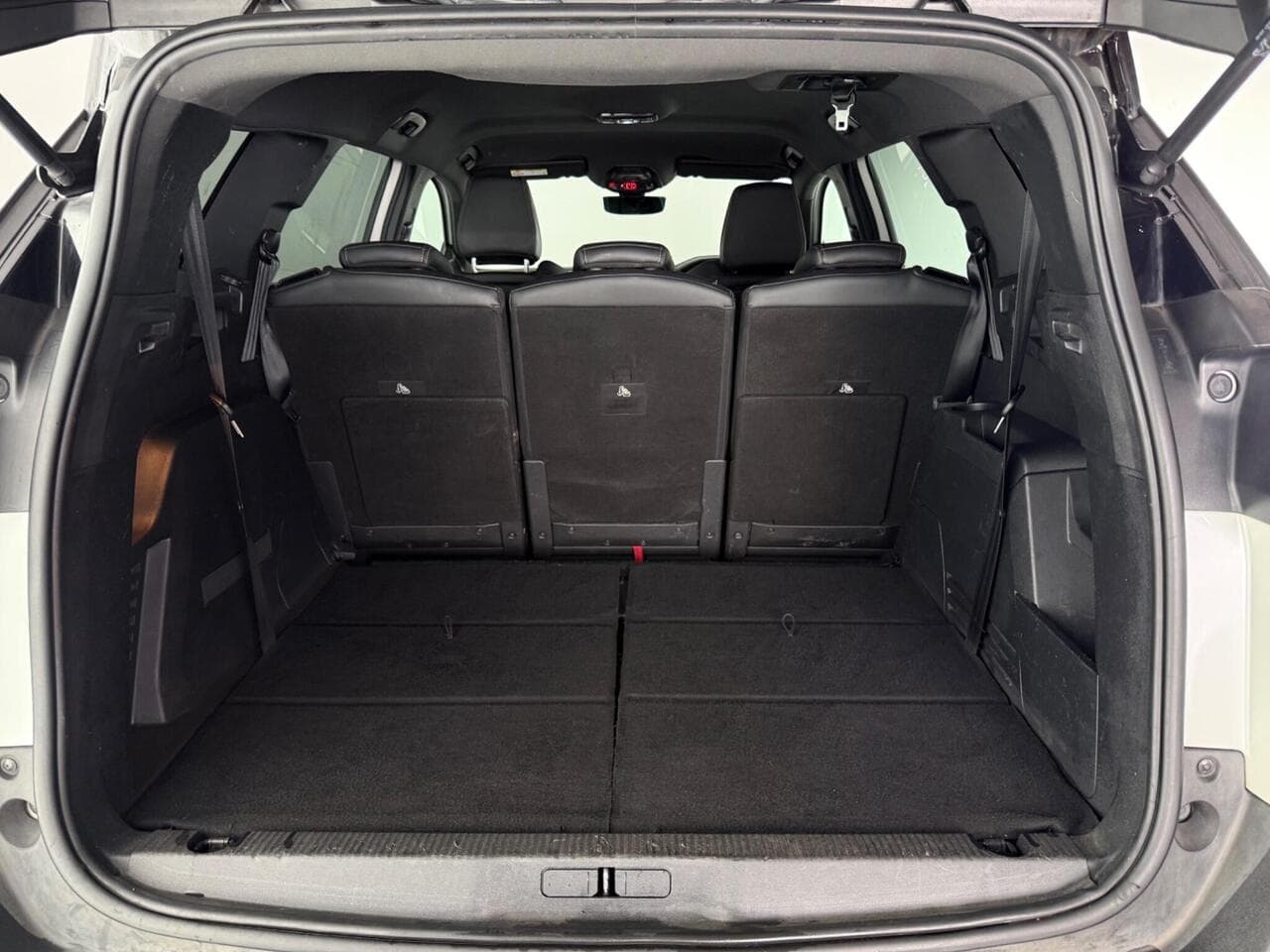 Peugeot 5008 thumbnail Boot