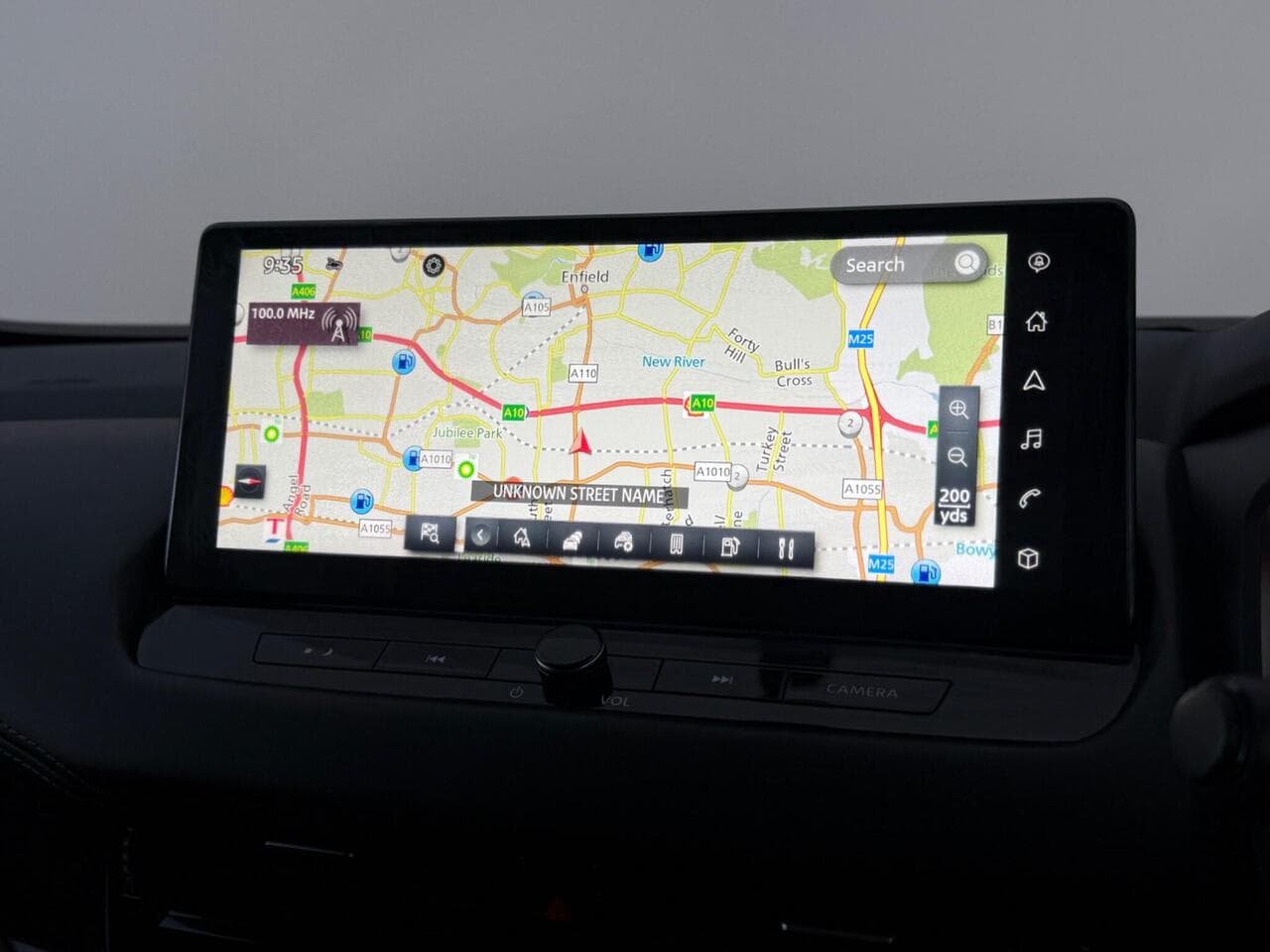 Nissan Qashqai thumbnail Infotainment System