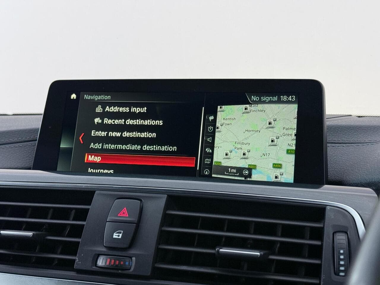 BMW 4 Series Gran Coupe thumbnail Infotainment System