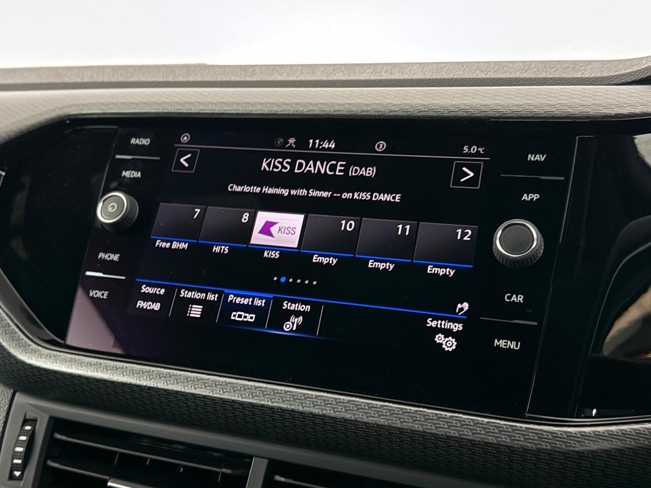 Volkswagen T-Cross thumbnail Infotainment System