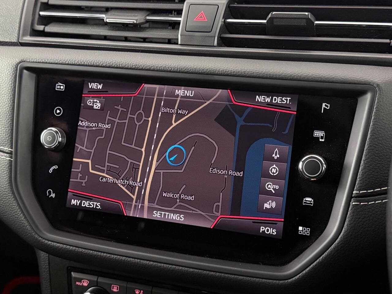 SEAT Arona thumbnail Infotainment System